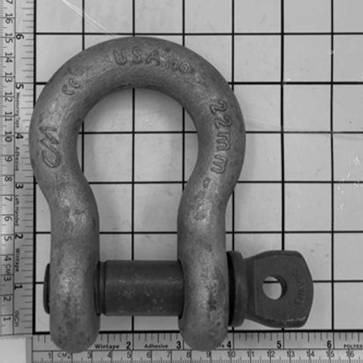 7/8" Carbon Anchor Shackle - Screw Pin, Galvanized